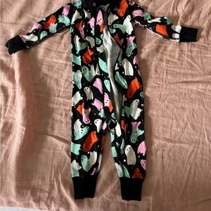 Hanna Andersson Ghost Print Kids Pajama Footies